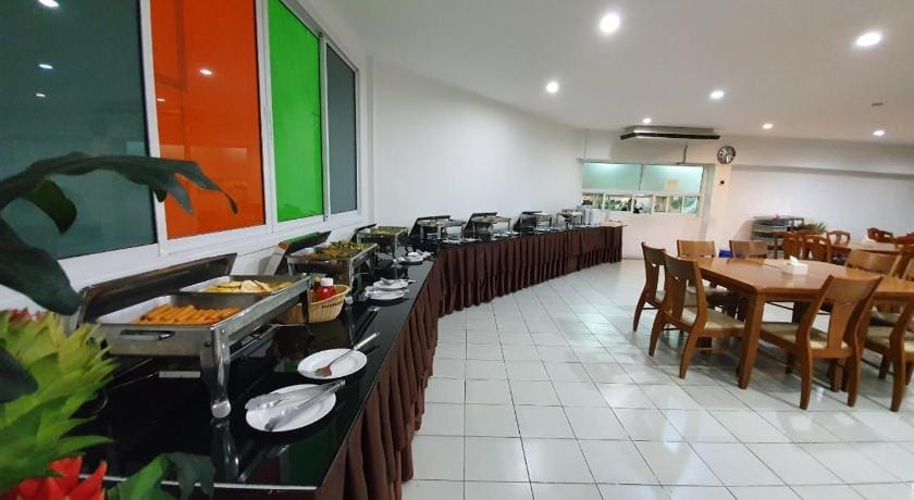 Retreat Resort Pattaya Hotel in Pattaya City
