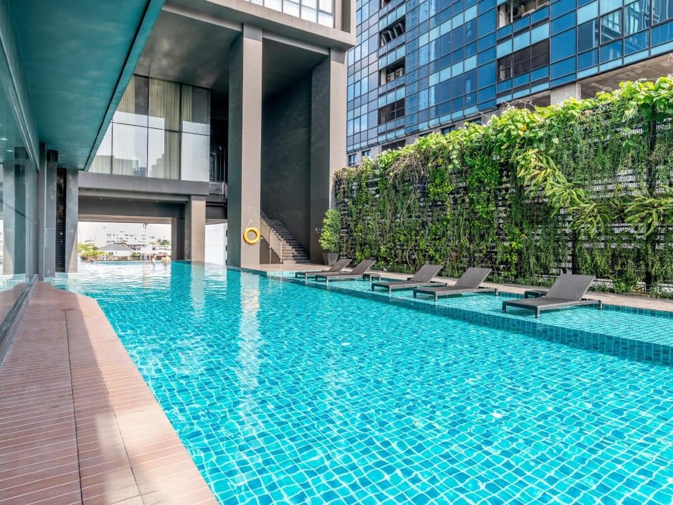 Modern apartment with many amenities  Apartment in Bangkok