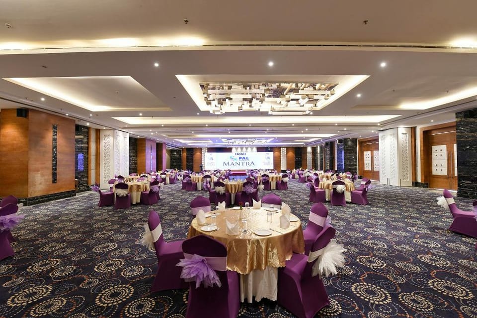 PAL HEIGHTS MANTRA Hotel in Bhubaneswar