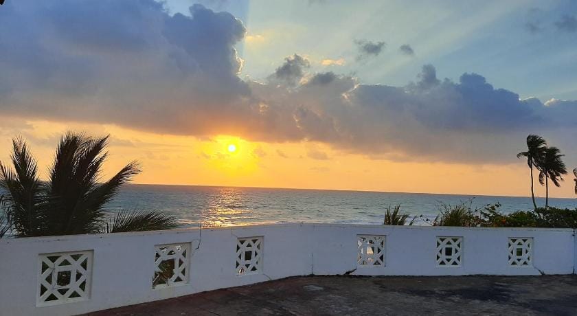 Sea View Beach Hotel Hotel in Sri Lanka
