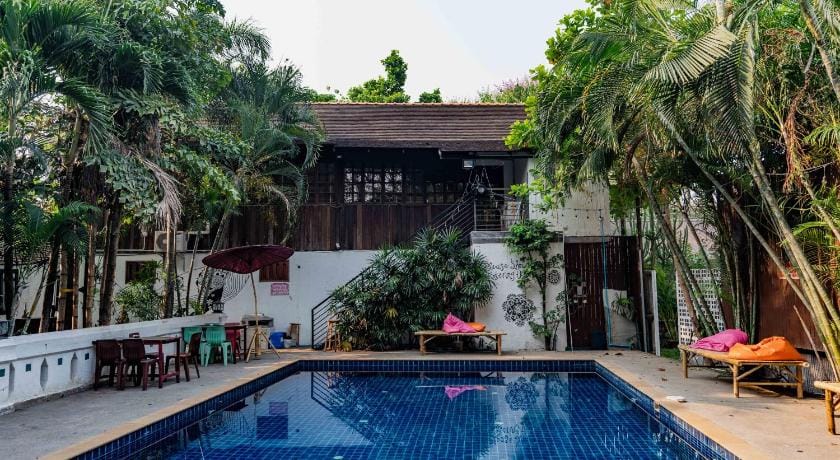 Mammoth Boutique Hotel Bed and Breakfast in Chiang Mai