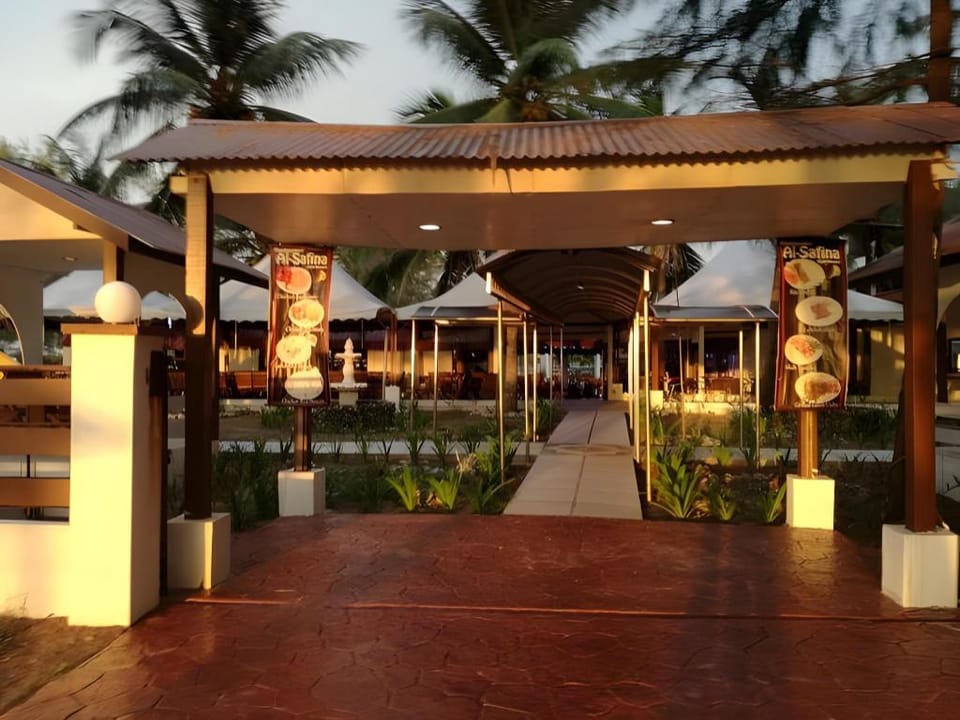 Al Safina Kijal Beach Resort & Restaurant Resort in Terengganu, Malaysia