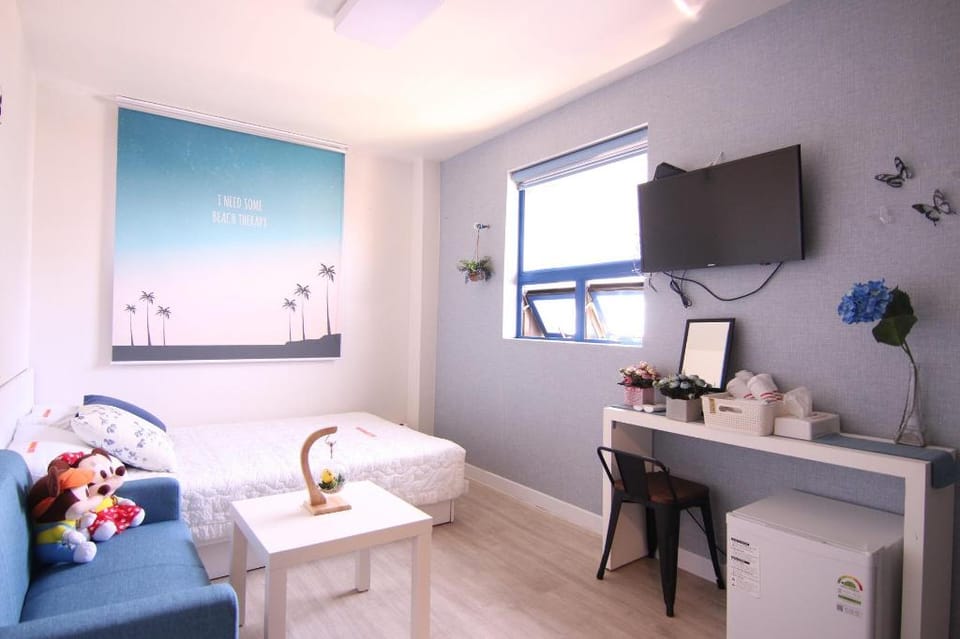 The Road Hotel Bed and Breakfast in Seoul