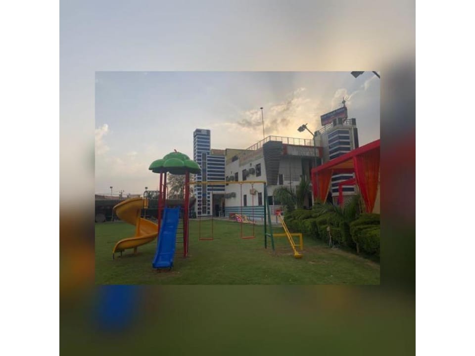 Vinayak Palace Hotel in Uttar Pradesh
