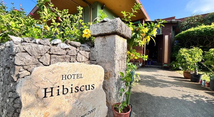 Hotel Hibisicus Bed and Breakfast in Okinawa Prefecture