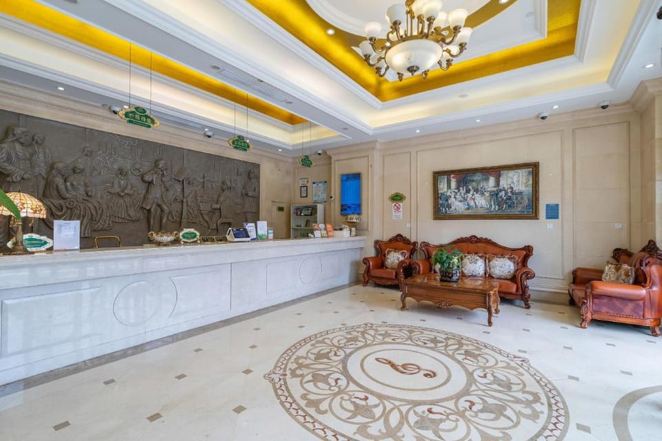 Vienna Hotel Shanghai Pudong New Exhibition Center Little Shanghai Pedestrian Street Hotel in Shanghai