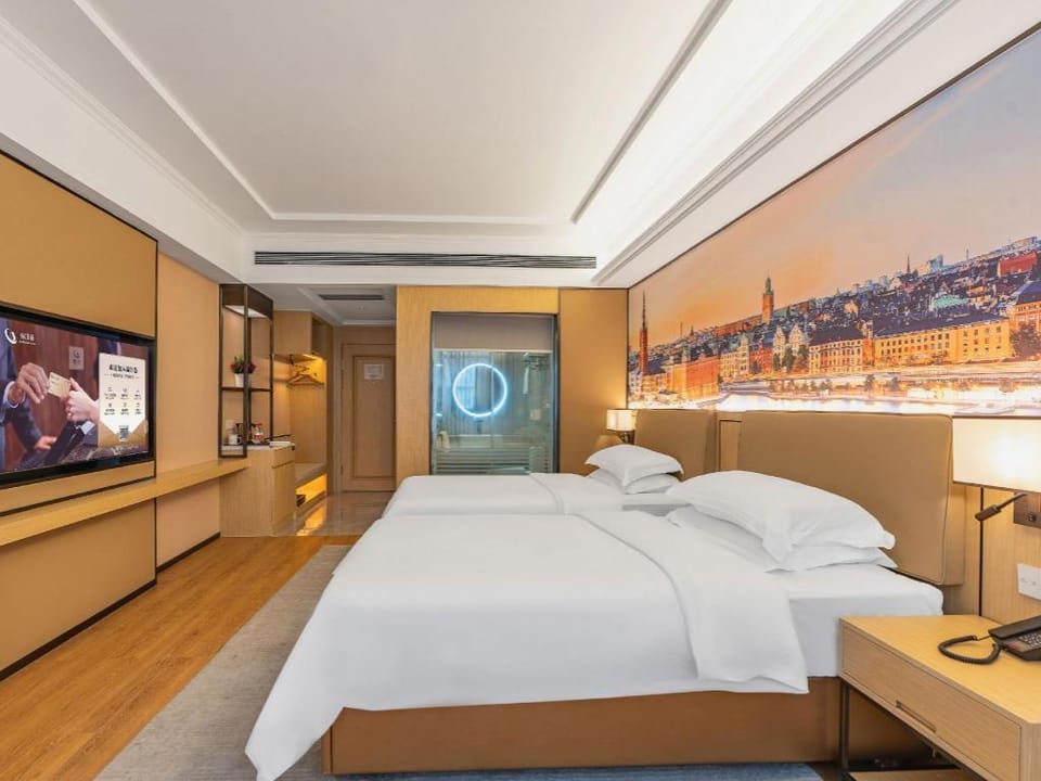 Vienna Hotel Chaozhou Ancient City West Lake Hotel in Fujian