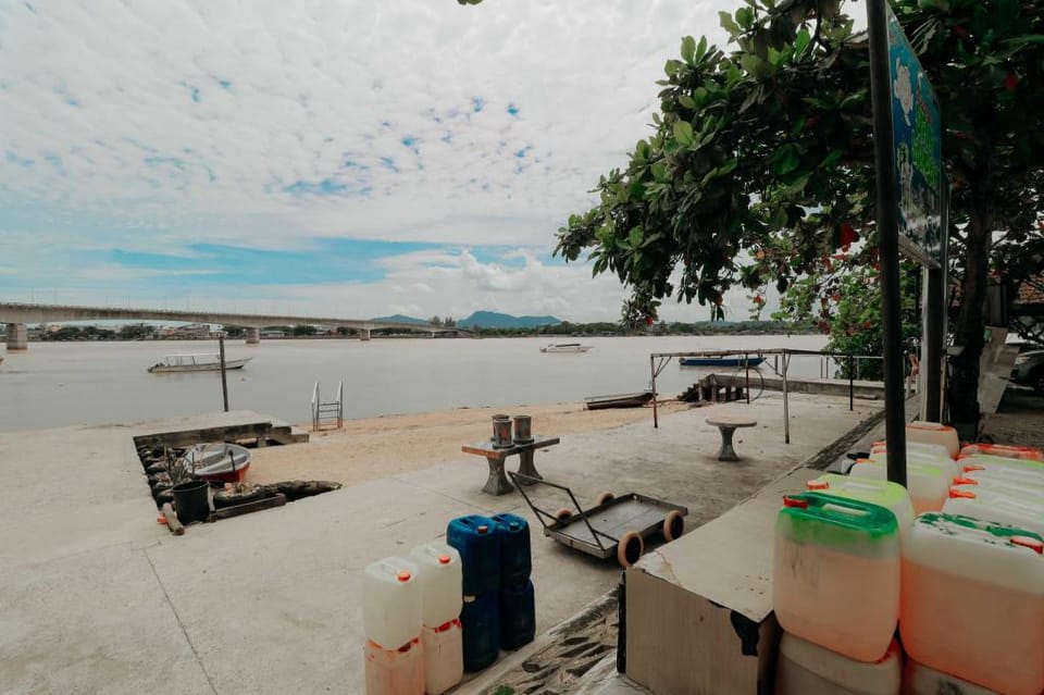 Riverbank Dungun Guesthouse & Cafe Hotel in Terengganu, Malaysia