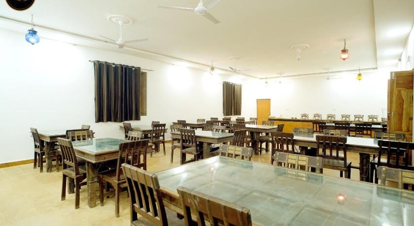 Hotel Raj Safari Jaisalmer Hotel in Sindh