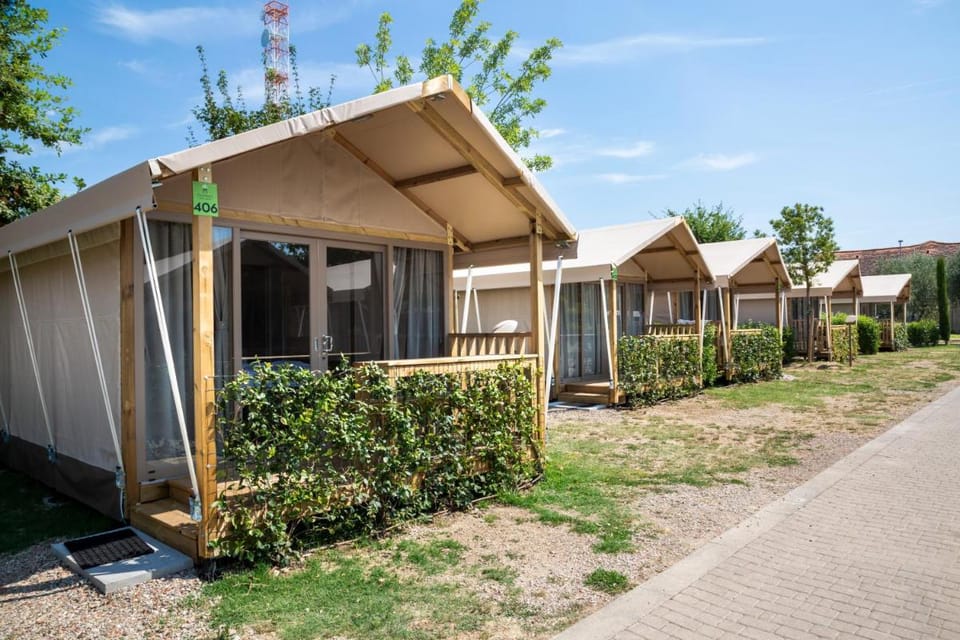 hu Firenze Camping in Town Campground/ 
RV Resort in Florence