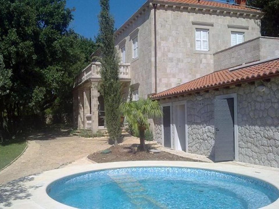 Villa in Čilipi near Dubrovnik with Pool Villa in Dubrovnik-Neretva County