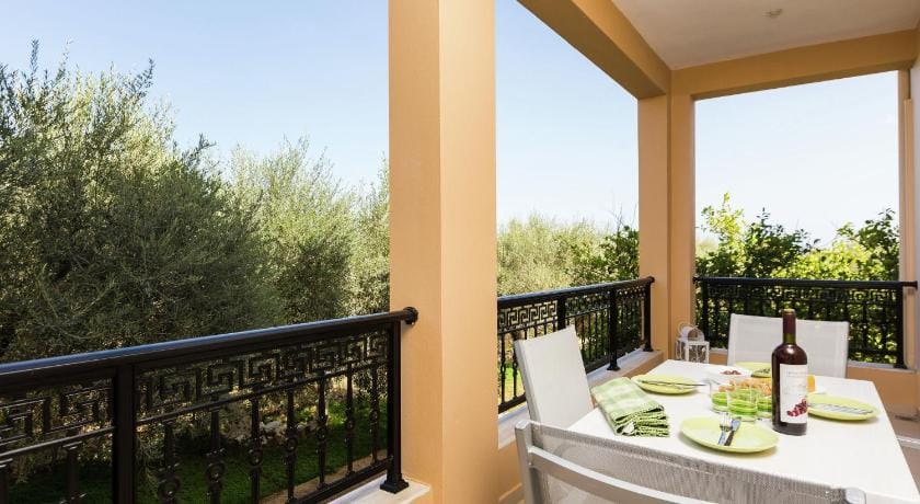 Apartment in Prines with Olive Garden Apartment in Crete