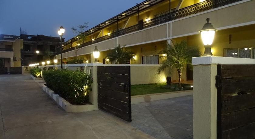 Misty Meadows Lonavala Resort in Lonavla