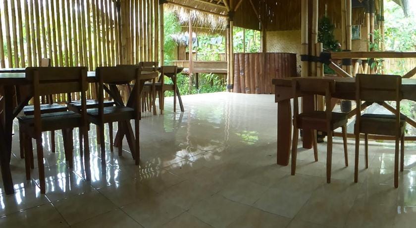 Shibui Garden Bungalows and Restaurant Bed and Breakfast in Pemenang