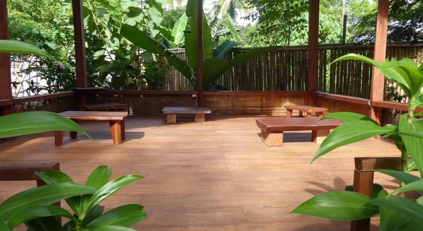Shibui Garden Bungalows and Restaurant Bed and Breakfast in Pemenang