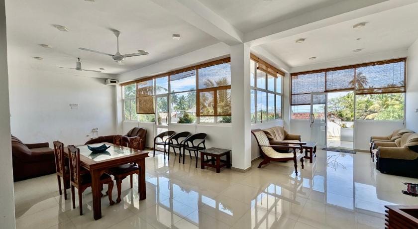 Bliss Apartment Hikkaduwa Bed and Breakfast in Hikkaduwa