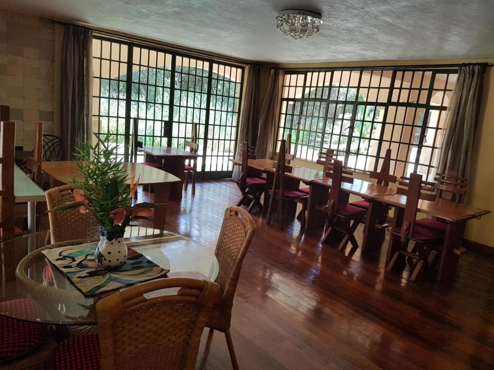 Spurwing Guest House Bed and Breakfast in Nairobi