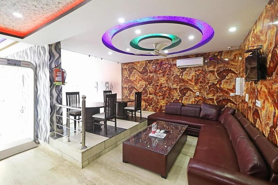 Hotel HSP Suites Hotel in New Delhi