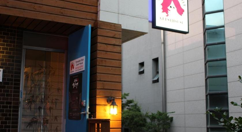 Hongdae Style Guesthouse Bed and Breakfast in Seoul