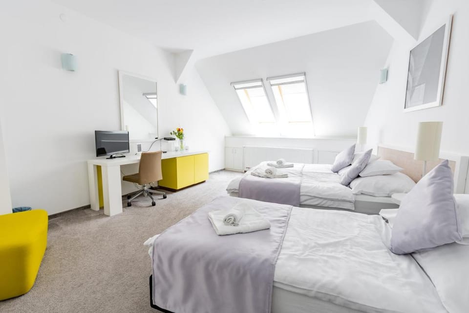 Budapest Griffin Guest House Bed and Breakfast in Budapest