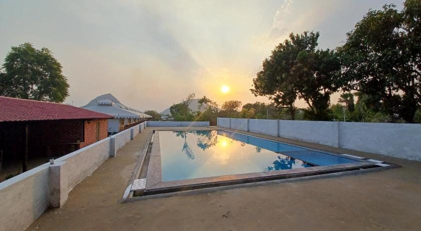 Royal Pushkar Camps Campground/ 
RV Resort in Rajasthan