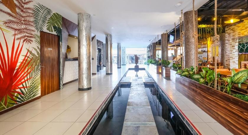 Papillon Echobeach Hotel in North Kuta