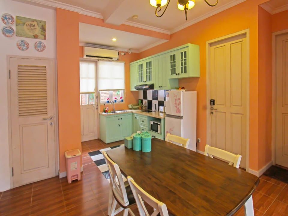 Capital O 92559 Sweet Peach House Hotel in Batu Layar