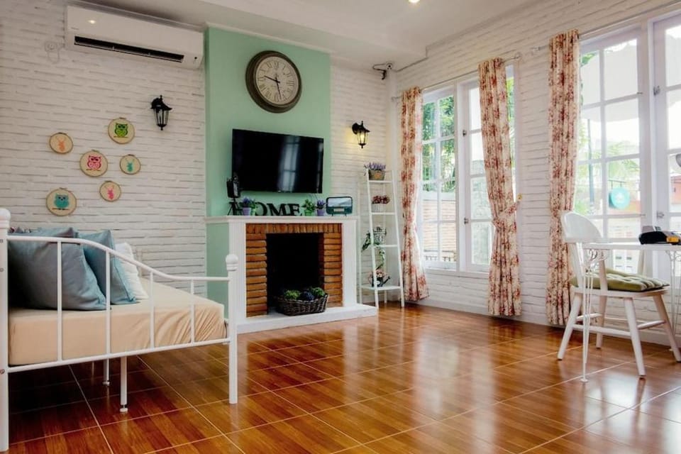 Capital O 92559 Sweet Peach House Hotel in Batu Layar