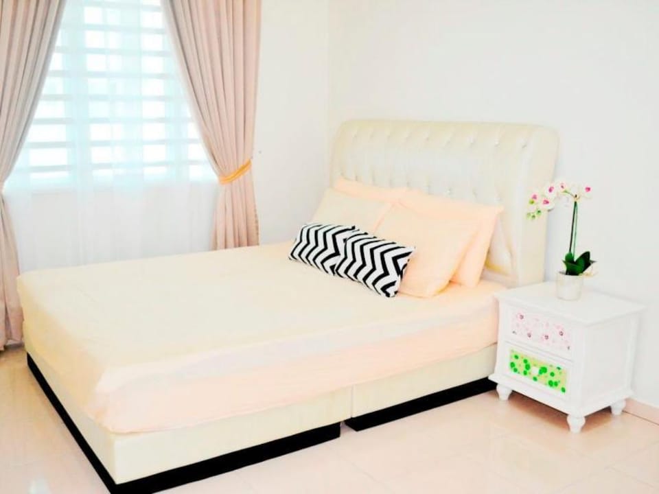 Casa Adelia Guesthouse Kemaman Vacation rental in Terengganu, Malaysia