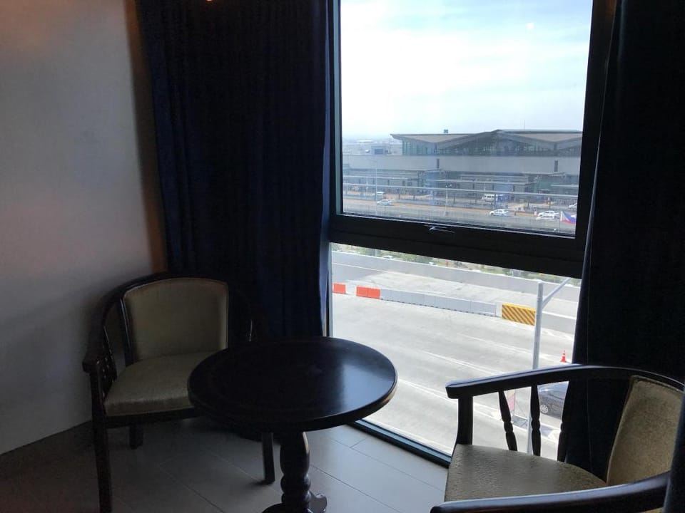 Walk to Terminal 3 | Cozy Studio at Two Palmtree Apartment in Pasay