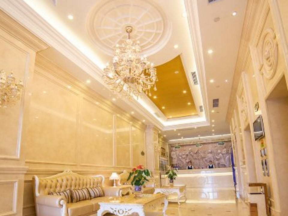 Vienna Hotel Hebei Zhuozhou High-Speed Railway Station Hotel in China