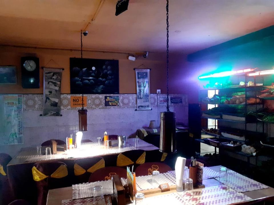 Cool Land Hot Hut Hotel in Nuwara Eliya