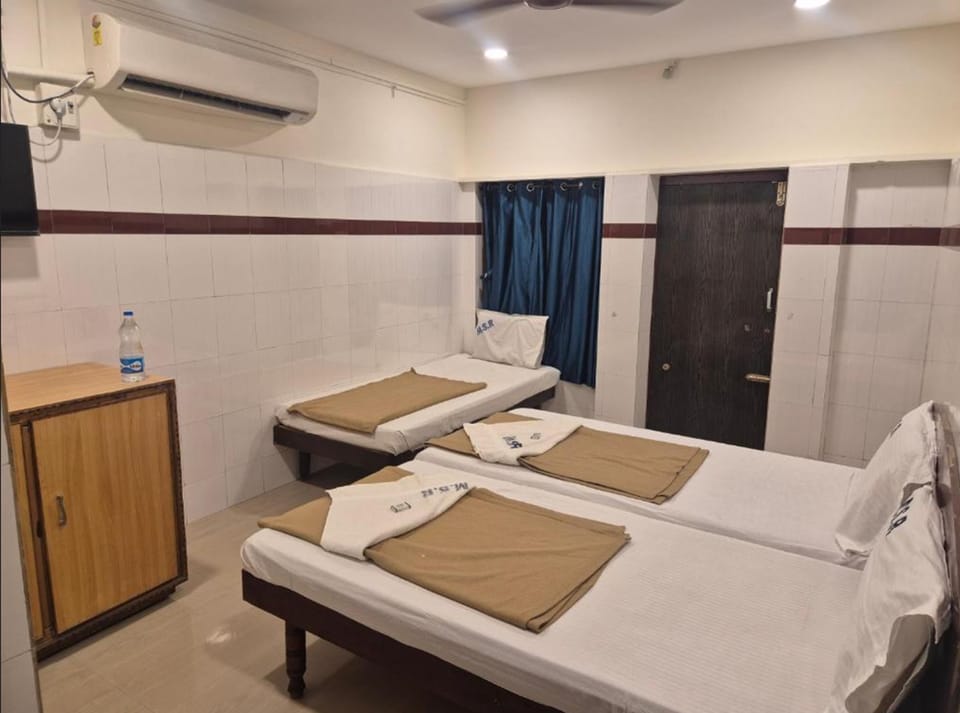 MSR Lodge Hotel in Tirupati