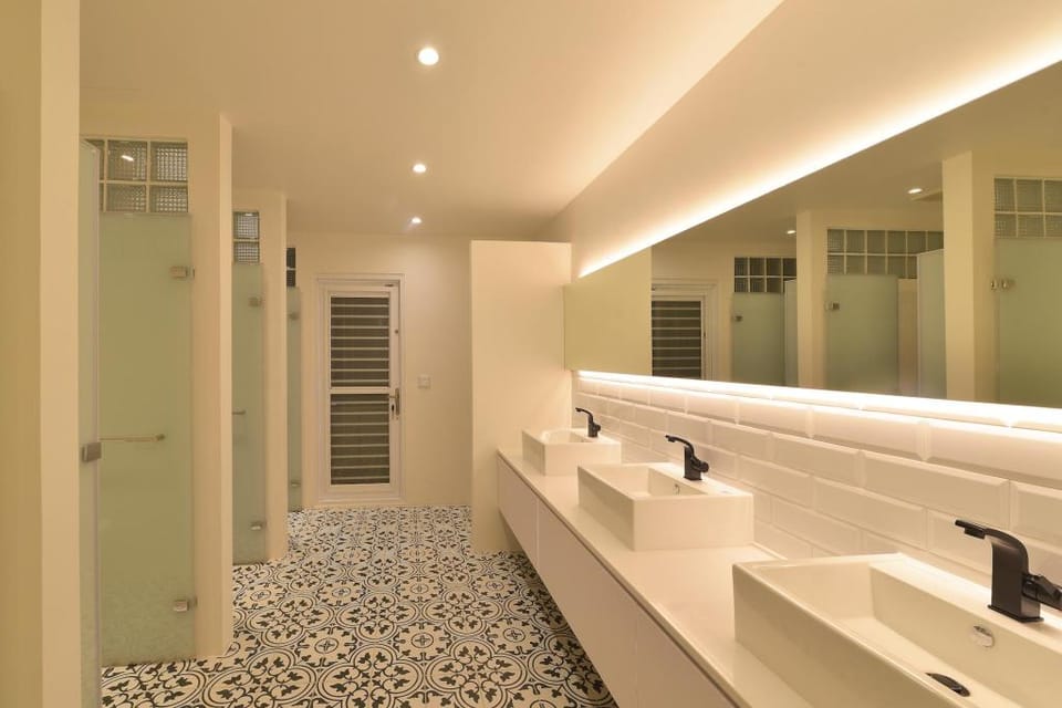 In Style House-4F Double Room/ Shared Bathroom Vacation rental in Kaohsiung