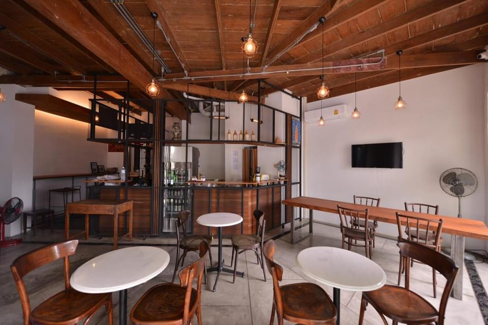 Neighbor Phuthon Bed and Breakfast in Bangkok