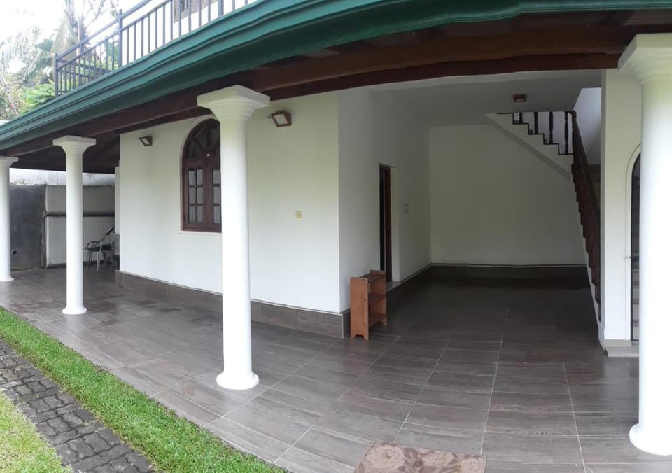 Villa Green White Villa in Southern Province