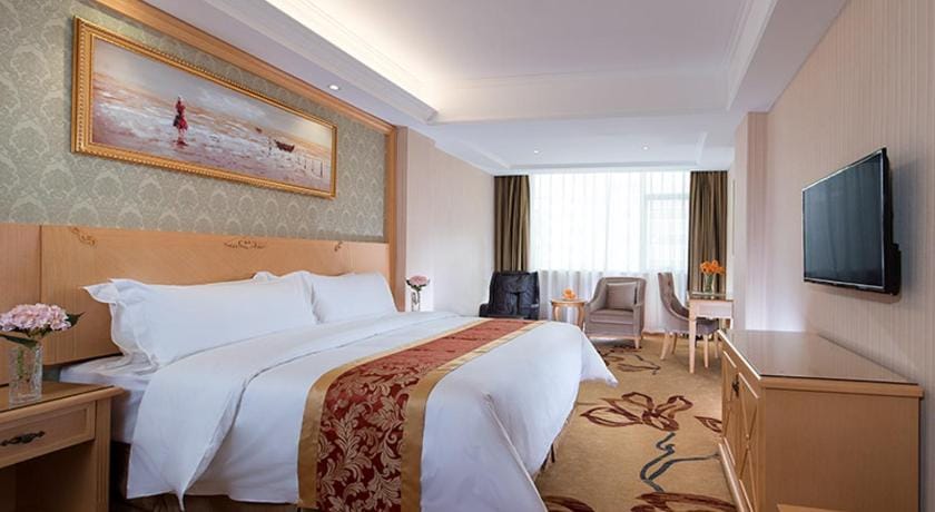 Vienna Hotel Shenzhen International Exhibition Center Fuyong Bao'an Avenue Hotel in Shenzhen