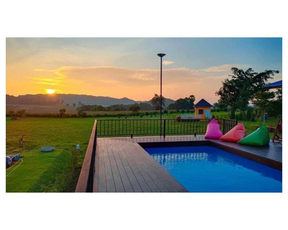 Mid-Mountain Home Hotel in Laos