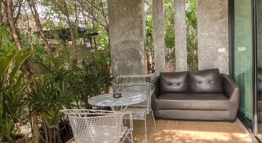 BaanMee Phuket near Chalong Pier Resort in Chalong