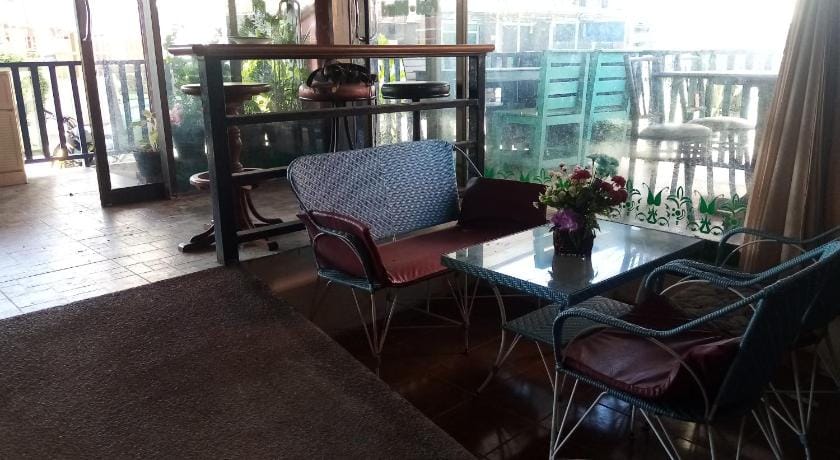 BEN & LEK GUESTHOUSE Hotel in Pattaya City