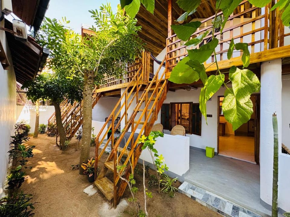 Beach Wave Hotel Hotel in Sri Lanka