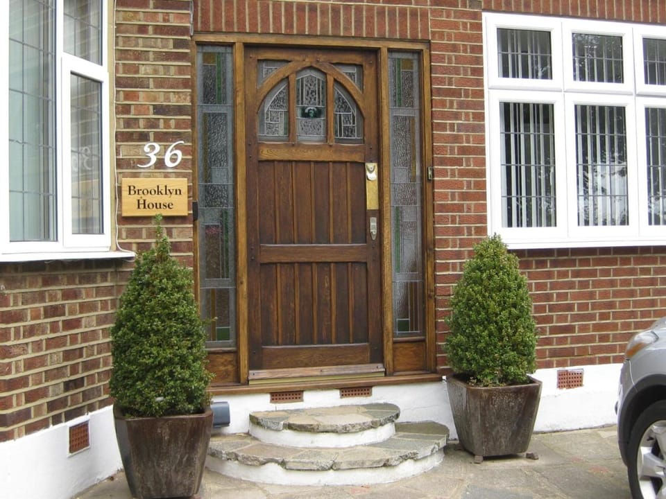 Brooklyn House Bed and Breakfast in Enfield