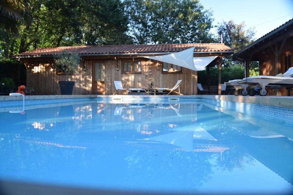 La Maison du Las Bed and Breakfast in Nouvelle-Aquitaine