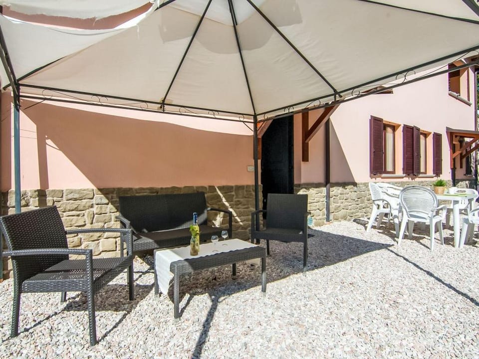 Farmhouse in Marche with Panoramic Views Vacation rental in Umbria