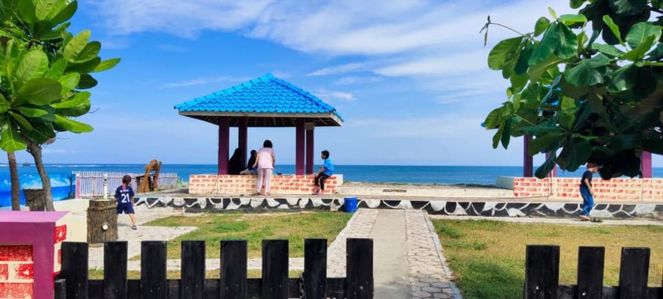 penginapan karanglaut santolo Hotel in West Java