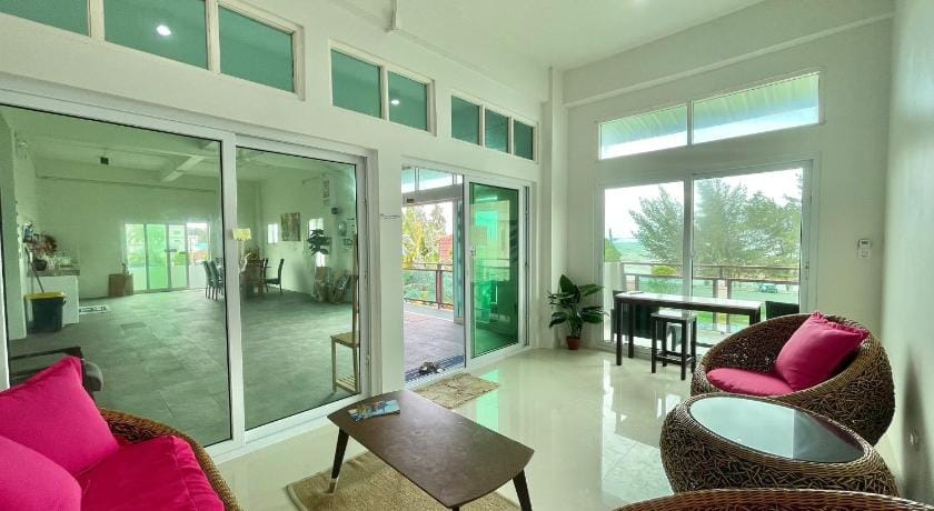 PrivateRayong Bed and Breakfast in Rayong, Mueang Rayong District, Rayong, Thailand
