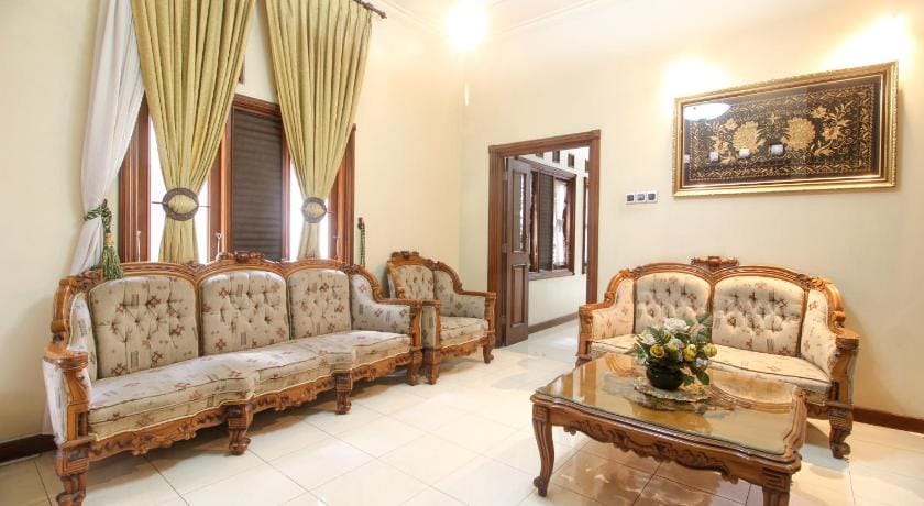 RedDoorz Plus @ Tegal Panggung Bed and Breakfast in Yogyakarta