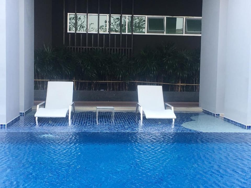 Baan Kiang Fah Hua Hin Condo(Room2407TJL Montri C) Apartment in Nong Kae