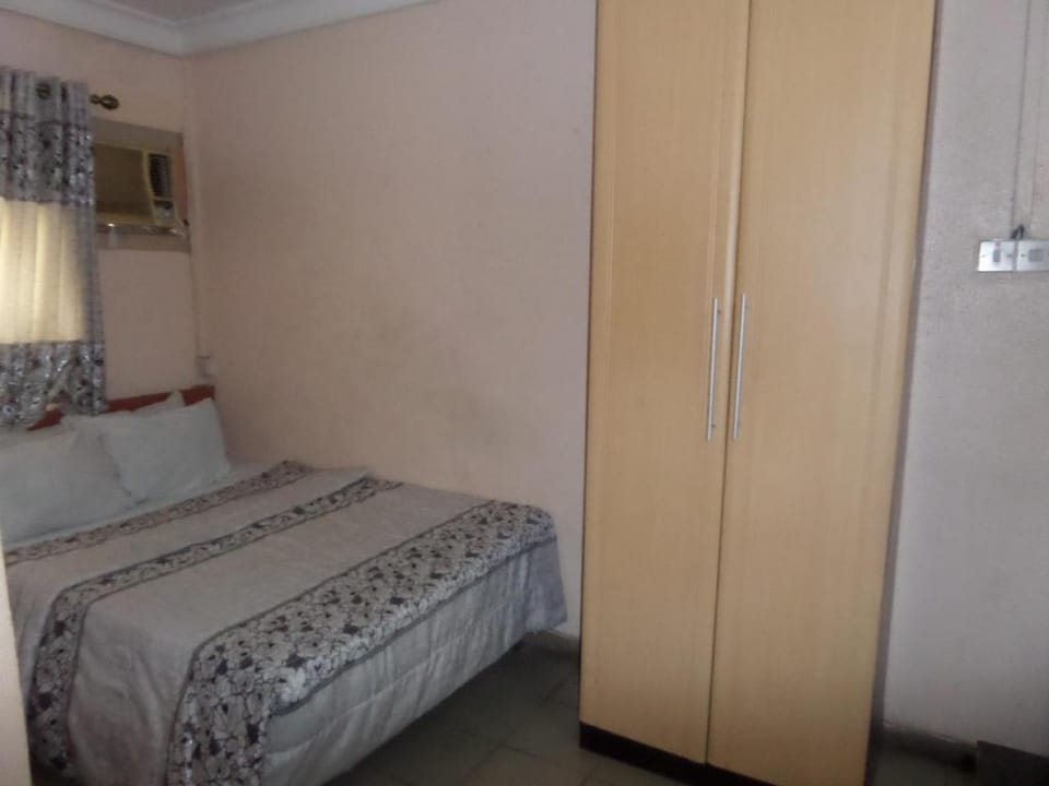 Maxton Suites Annex Hotel in Lagos