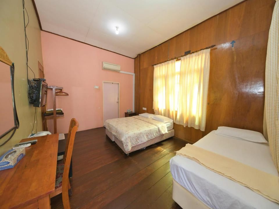 Chalet Teratak SamuderaKita Chalet in Terengganu, Malaysia